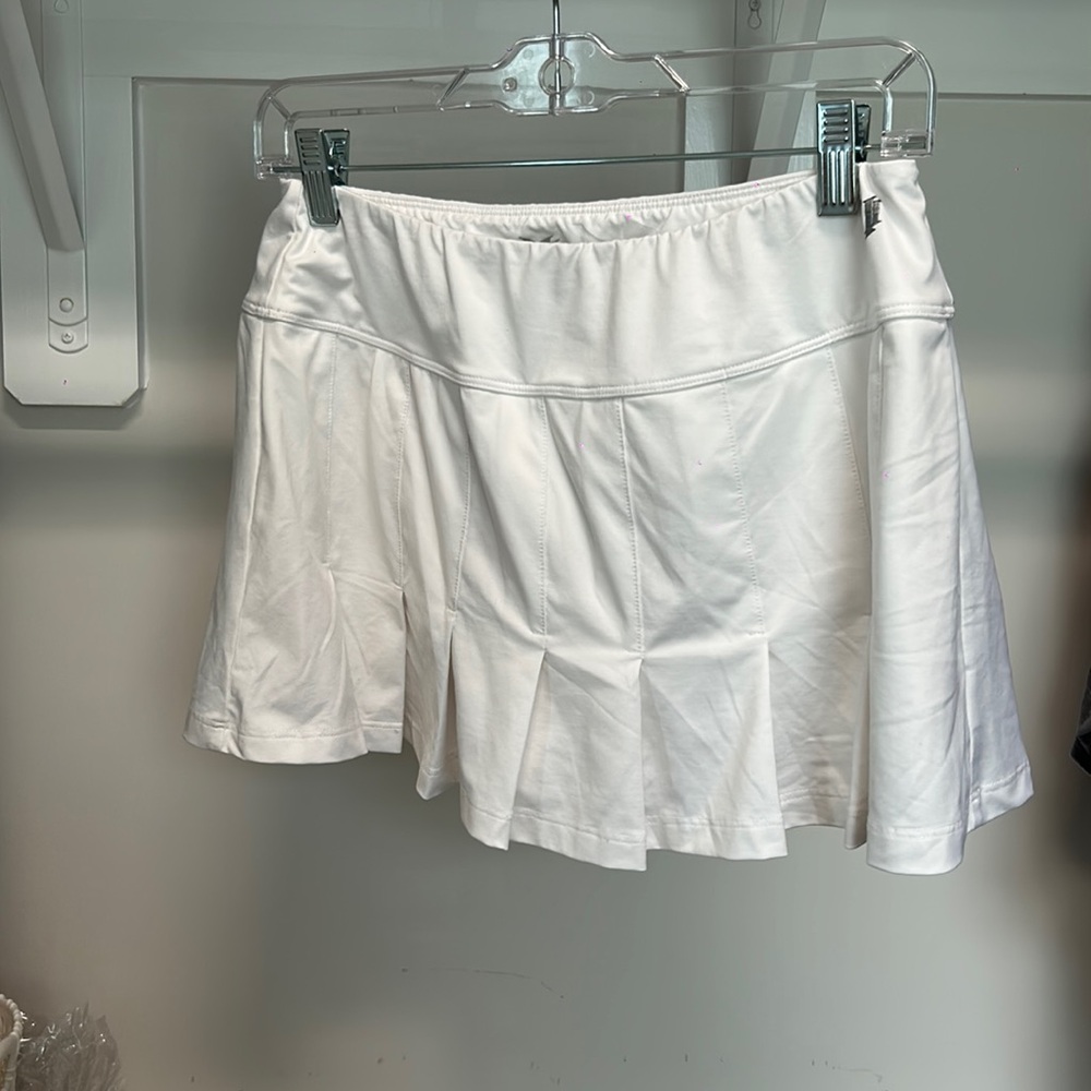 white short tennis skirt